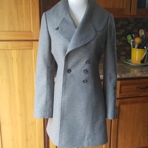 Gray wool juicy coat, full of adorable detail